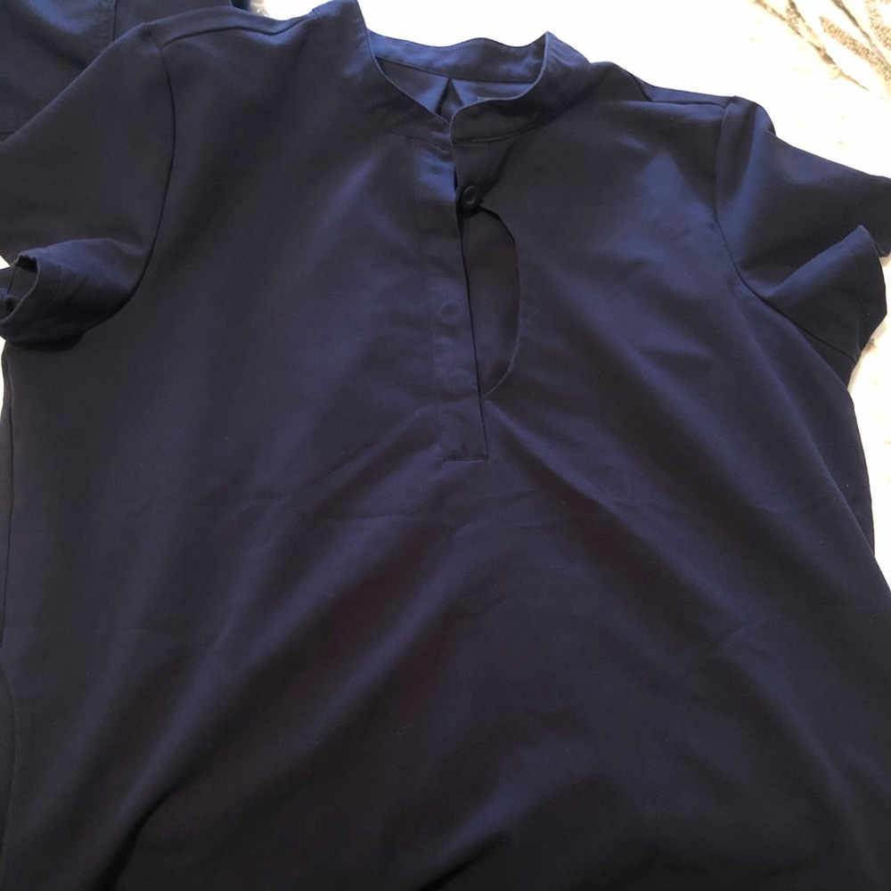 Figs scrubs